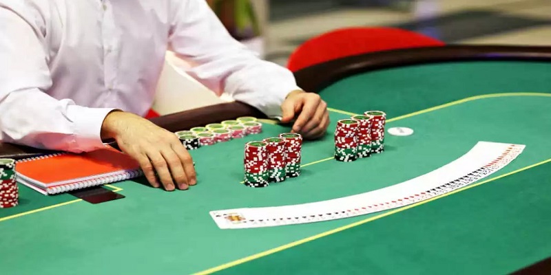 Tầm quan trọng của cách chia bài Poker