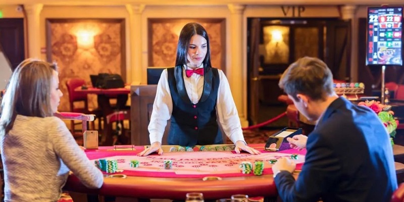 Giải thích về lợi ích khuyến mãi bảo hiểm thắng thua lên